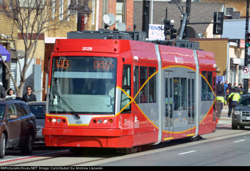 DC Streetcar 202